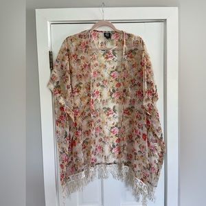 Flower short sleeve light jacket